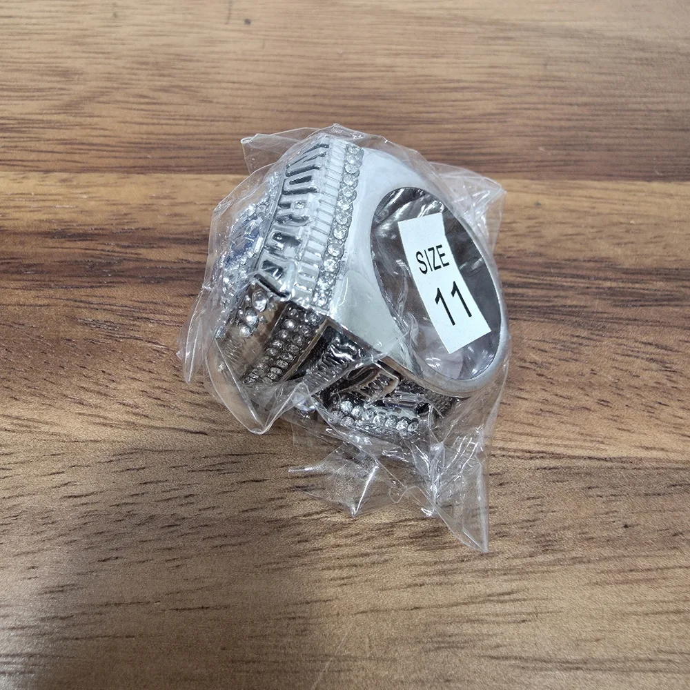 Dallas Mavericks Championship Ring‎ Size 11 Nowitzki Fan Edition